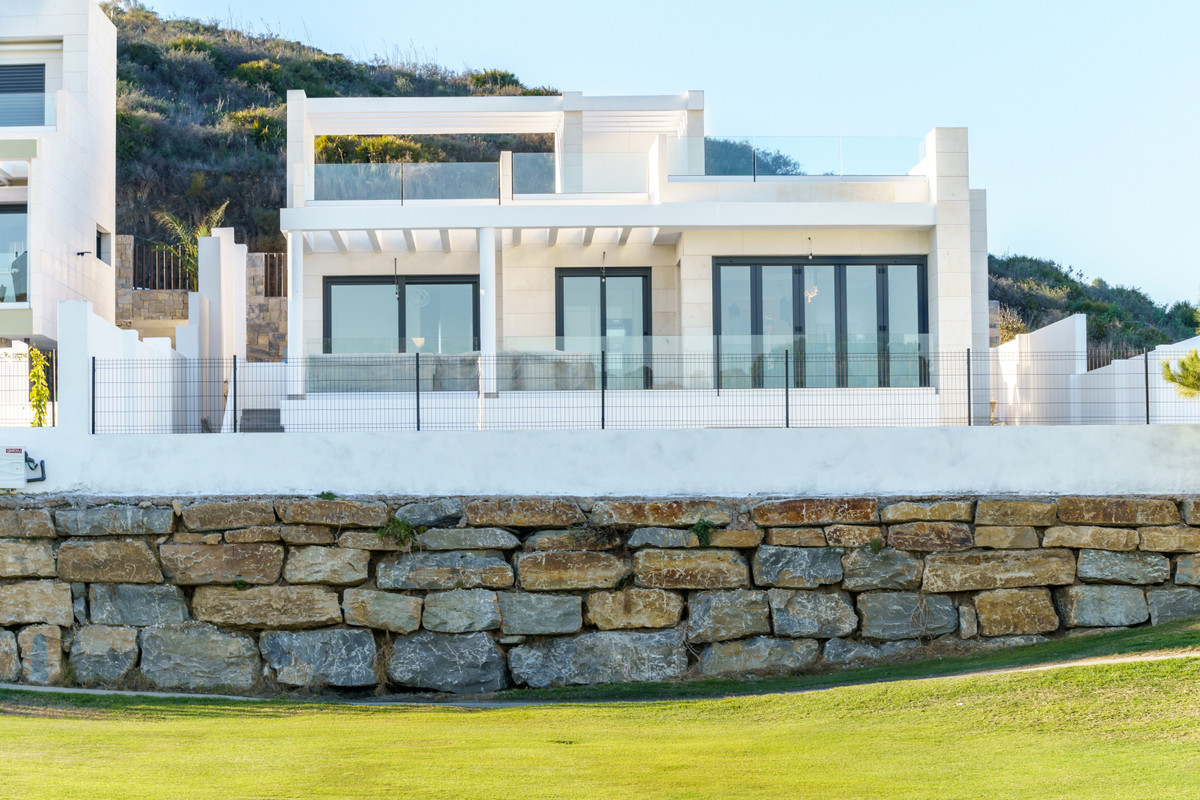 2-5bd7b9d04b45e33852eaf0ec6670150d Detached Villa in Mijas Costa