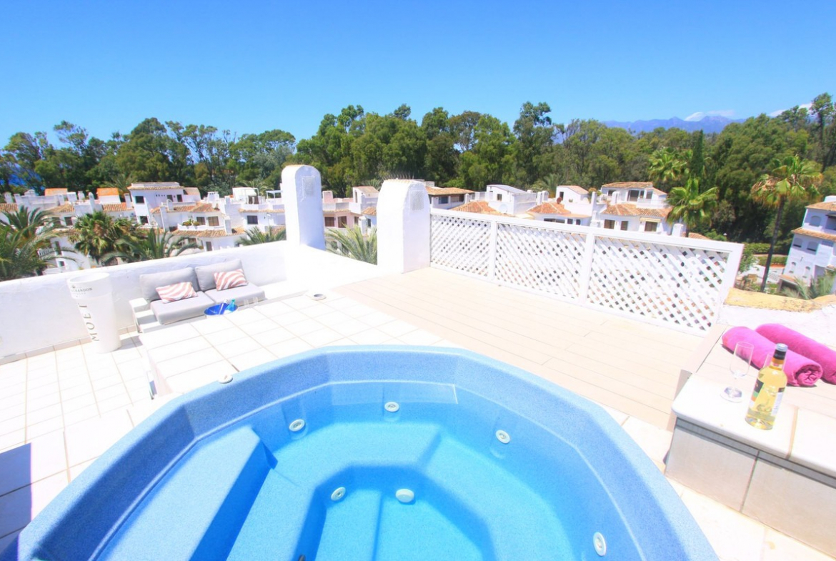 Penthouse for Sale in Elviria – Marbella