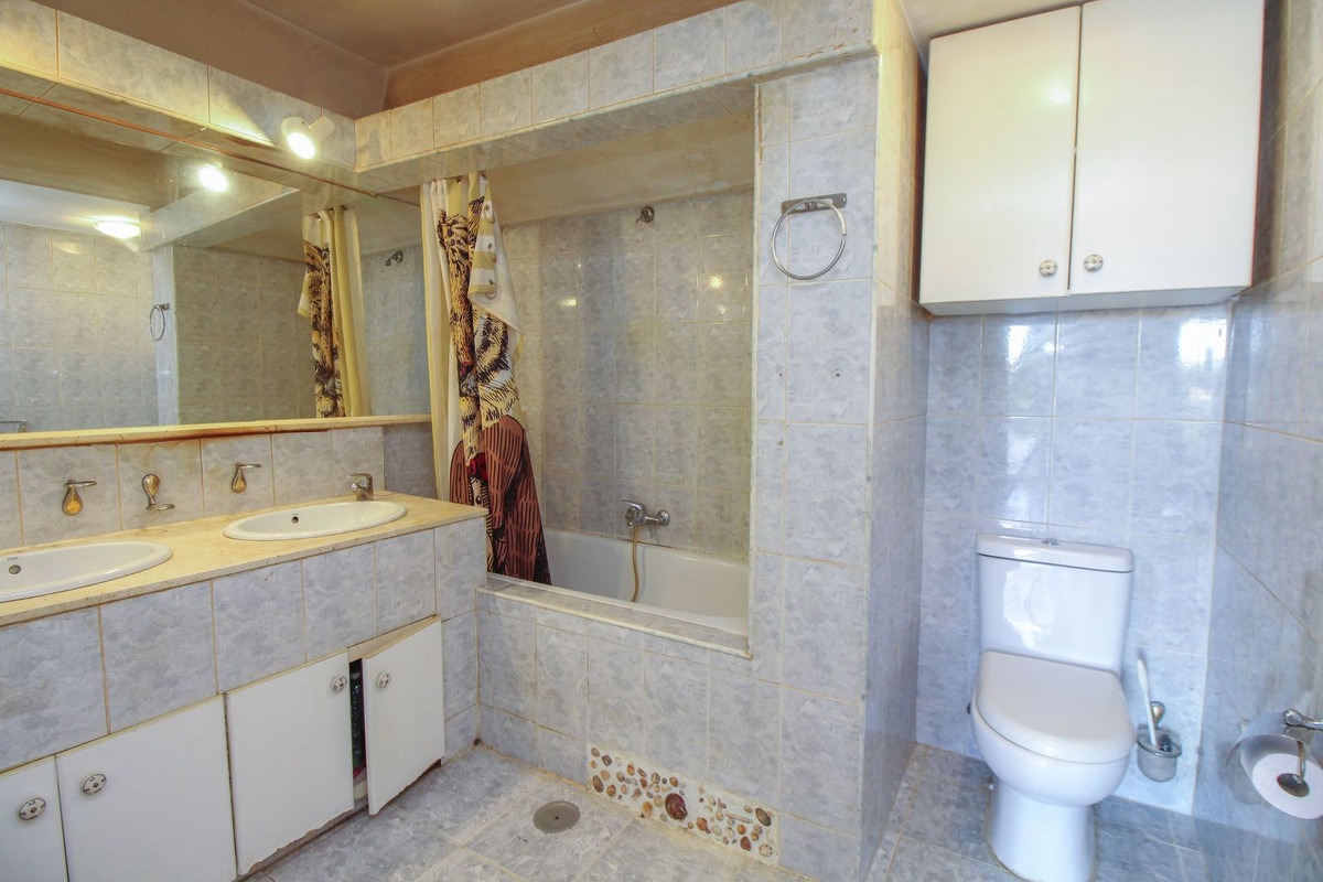 imgi_11_open-uri20260218-12-5mynnh Penthouse for Sale in Nueva Andalucia – Marbella