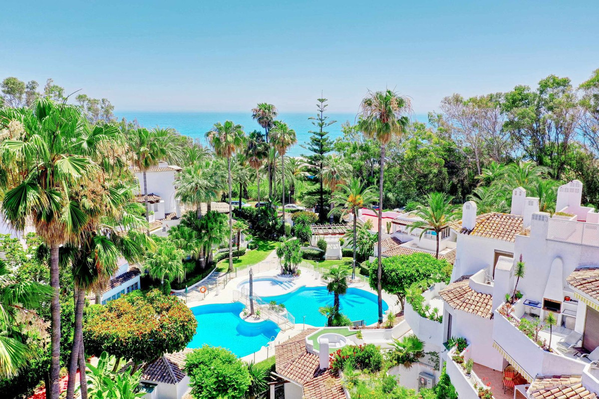 Penthouse for Sale in Elviria – Marbella