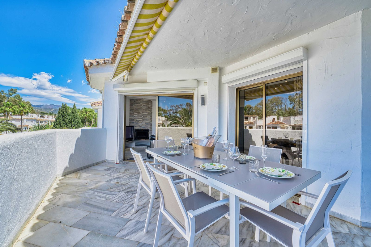 Penthouse for Sale in Elviria – Marbella