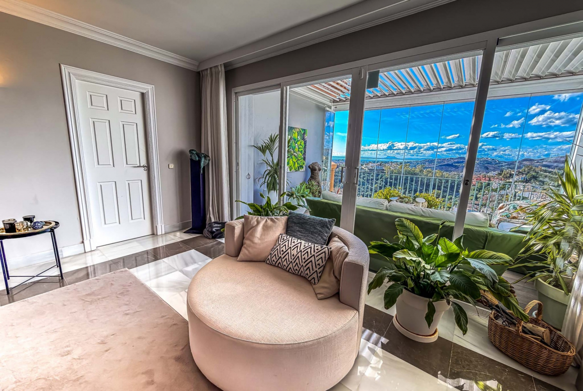 Penthouse for Sale in Monte Halcones – Benahavís