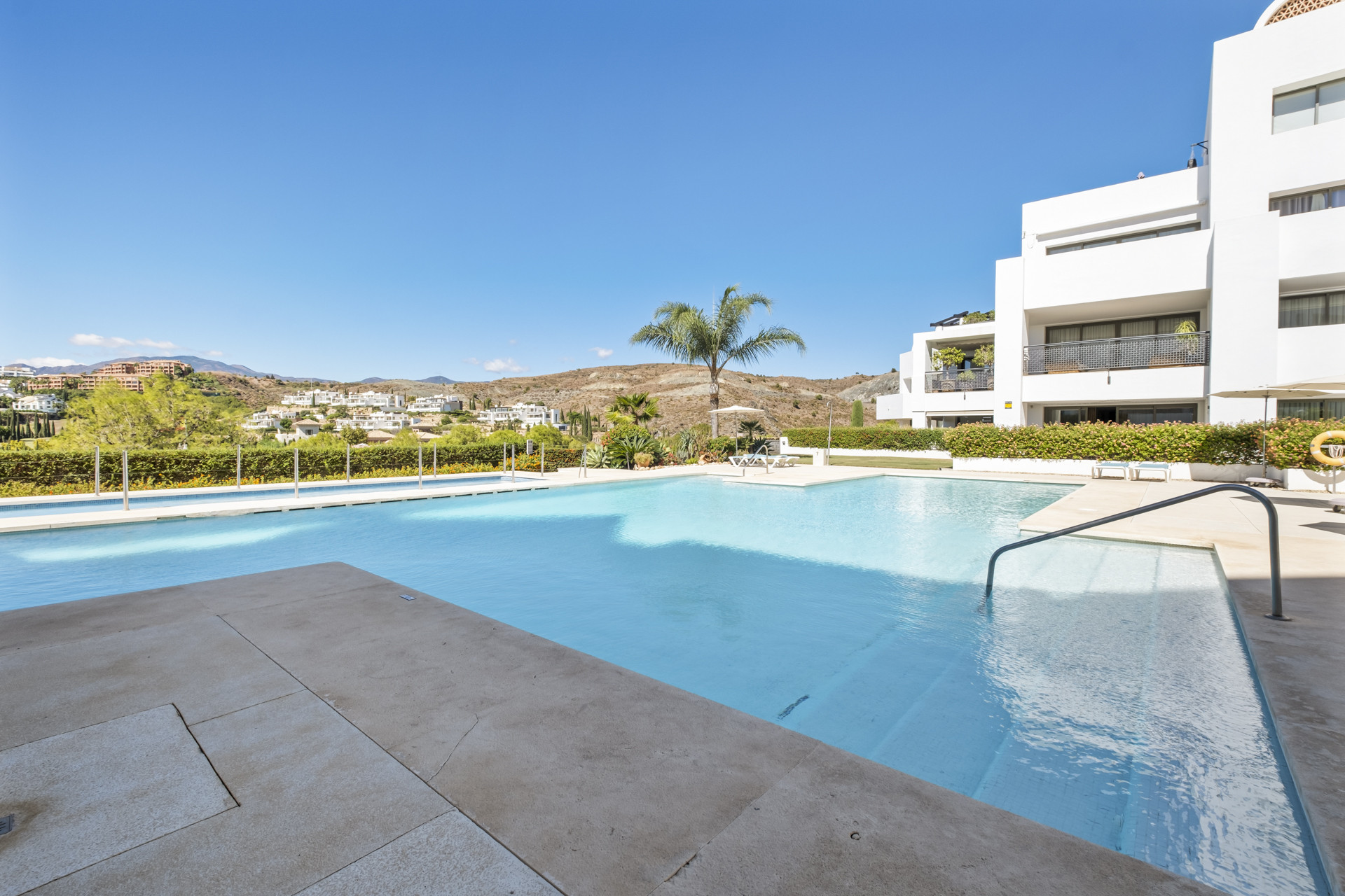 Penthouse for Sale in Los Flamingos – Benahaví