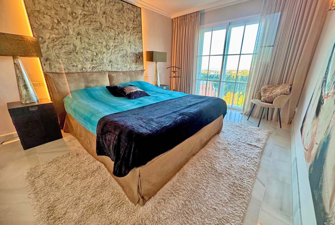 Penthouse for Sale in Monte Halcones – Benahavís