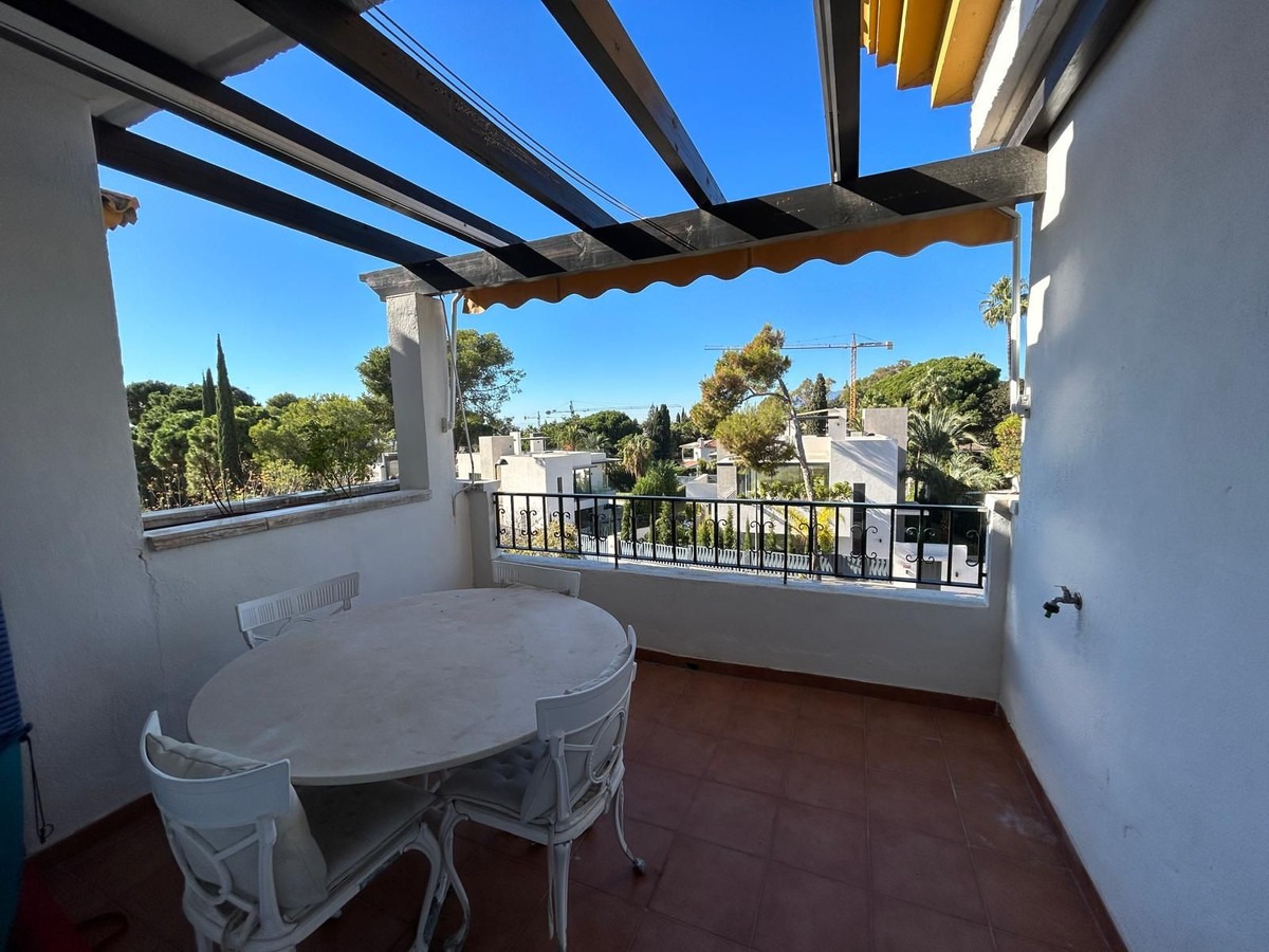 imgi_7_open-uri20250203-17-h22o0t Penthouse for Sale in Marbella