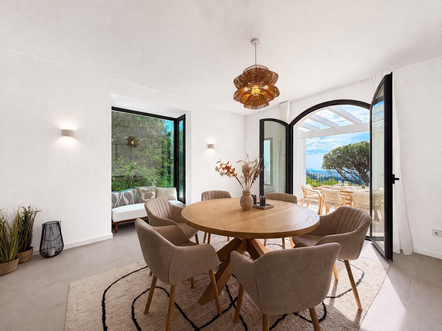 Refined Andalusian Villa in El Madroñal, Benahavís
