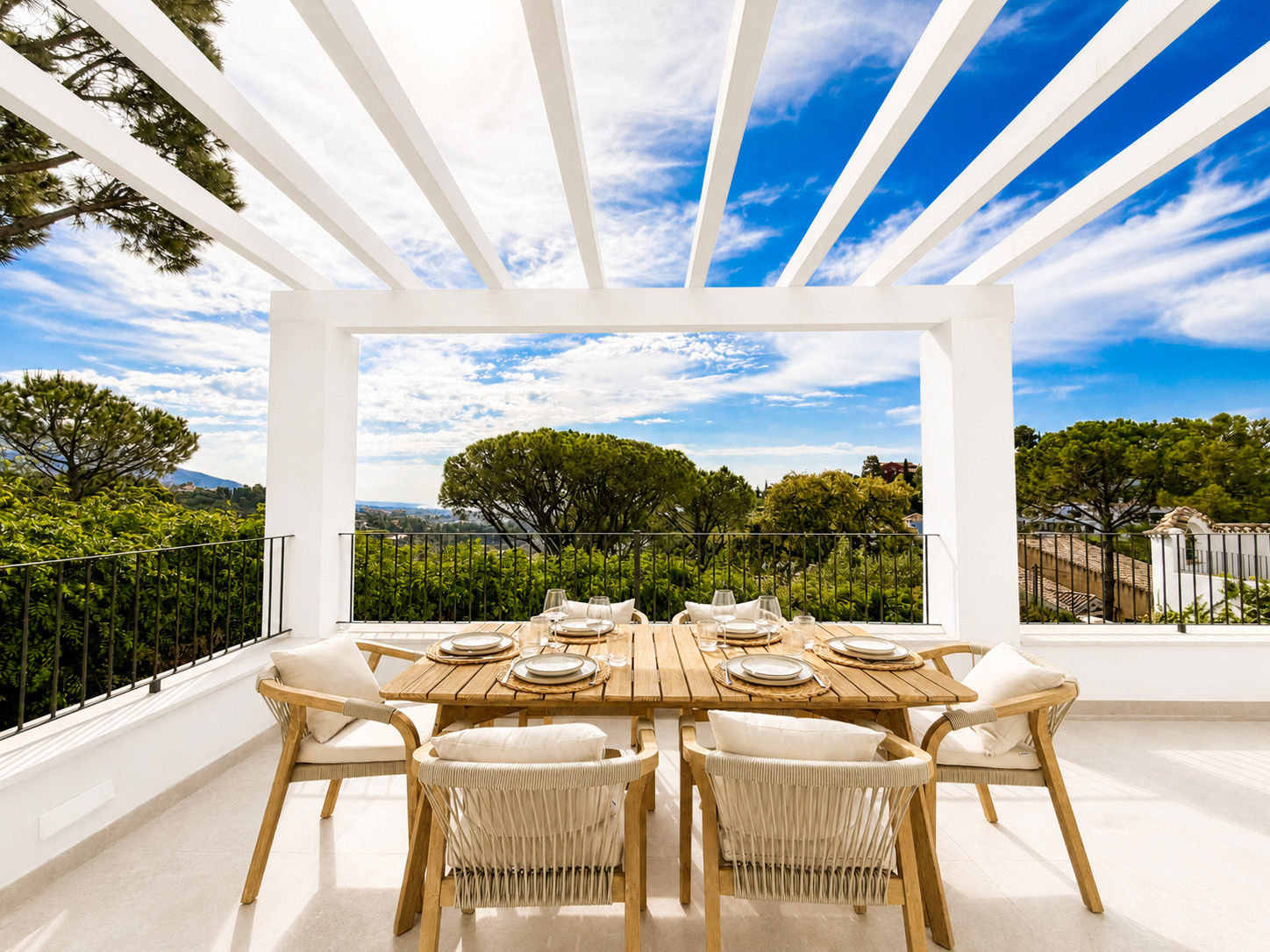 Refined Andalusian Villa in El Madroñal, Benahavís