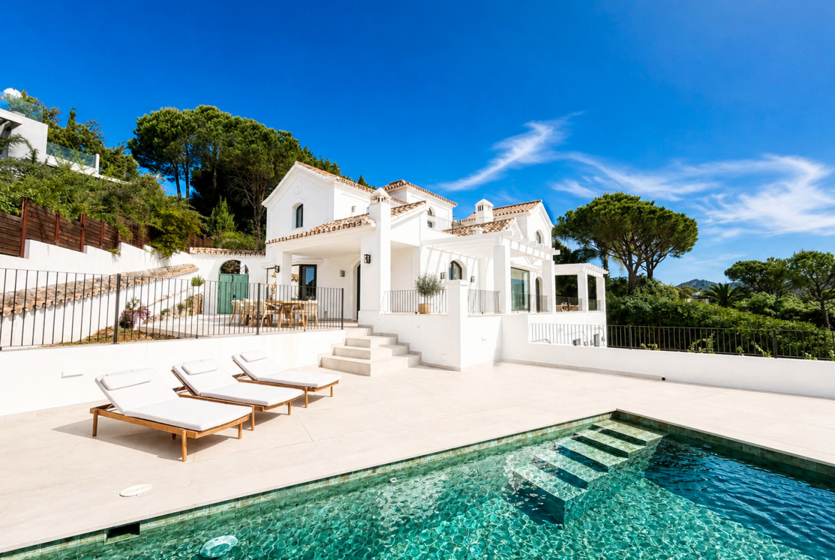 Refined Andalusian Villa in El Madroñal, Benahavís