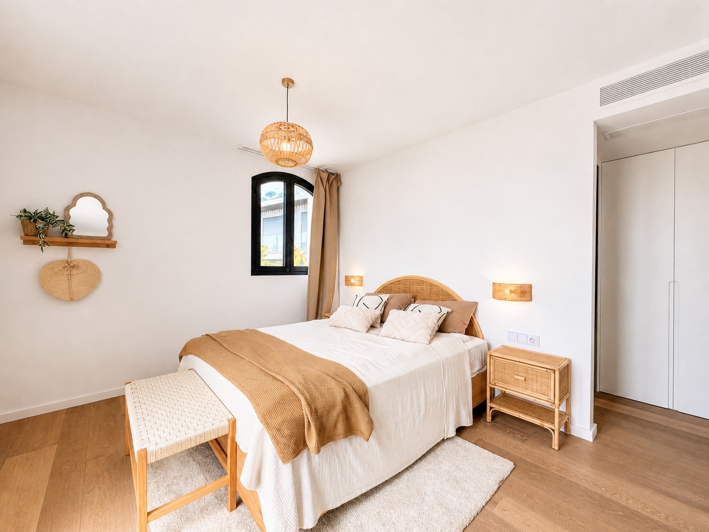 Refined Andalusian Villa in El Madroñal, Benahavís