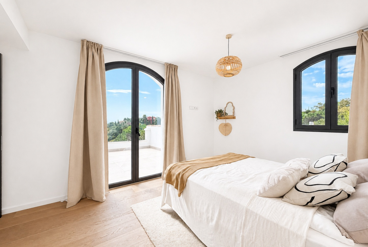 Refined Andalusian Villa in El Madroñal, Benahavís
