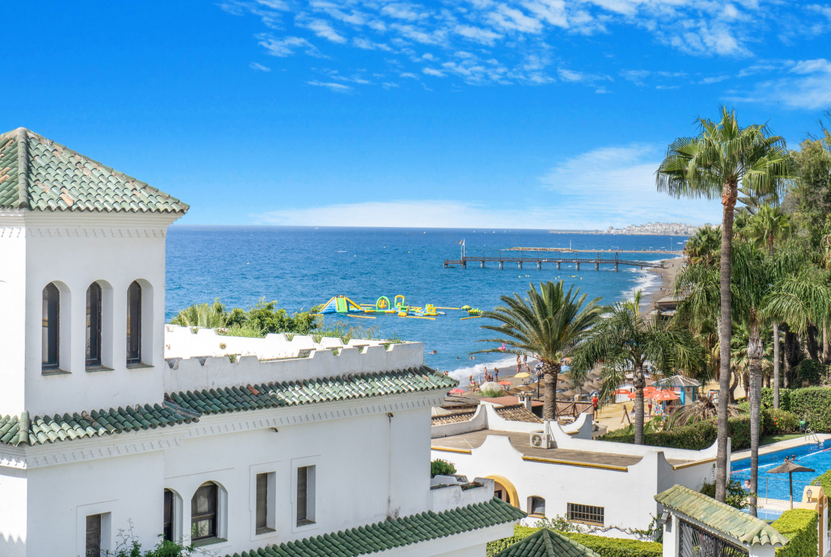 Frontline Beach Townhouse in Marbellamar, Marbella Golden Mile
