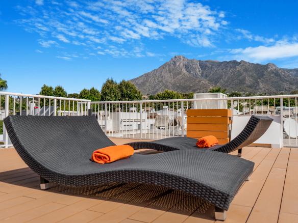Frontline Beach Townhouse in Marbellamar, Marbella Golden Mile