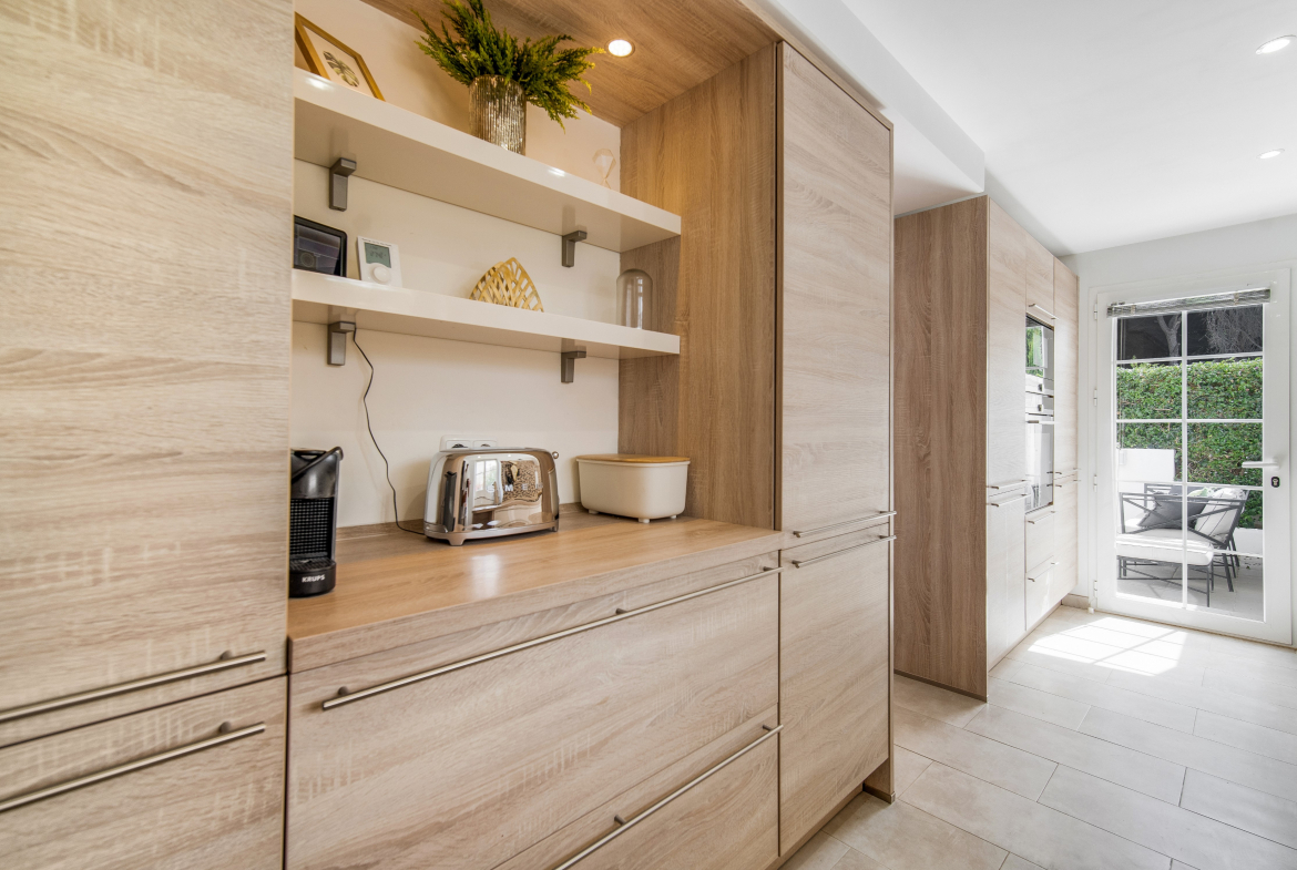 Frontline Beach Townhouse in Marbellamar, Marbella Golden Mile