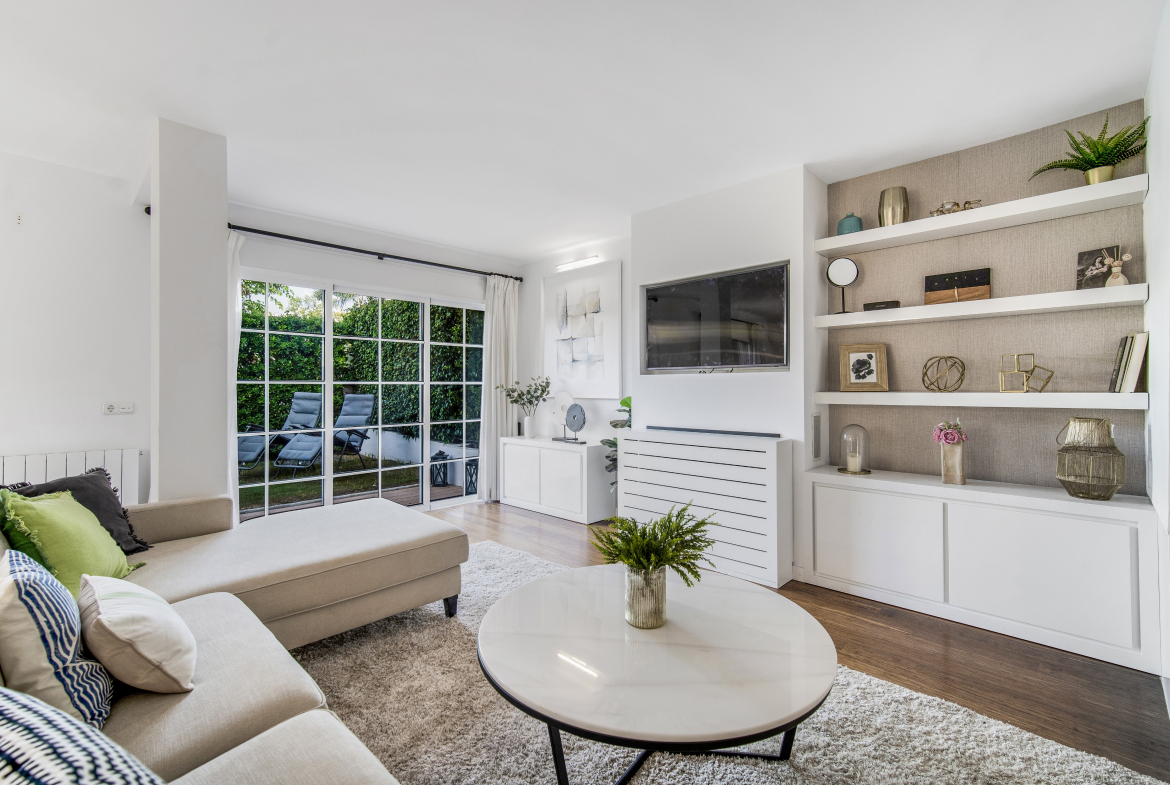 Frontline Beach Townhouse in Marbellamar, Marbella Golden Mile