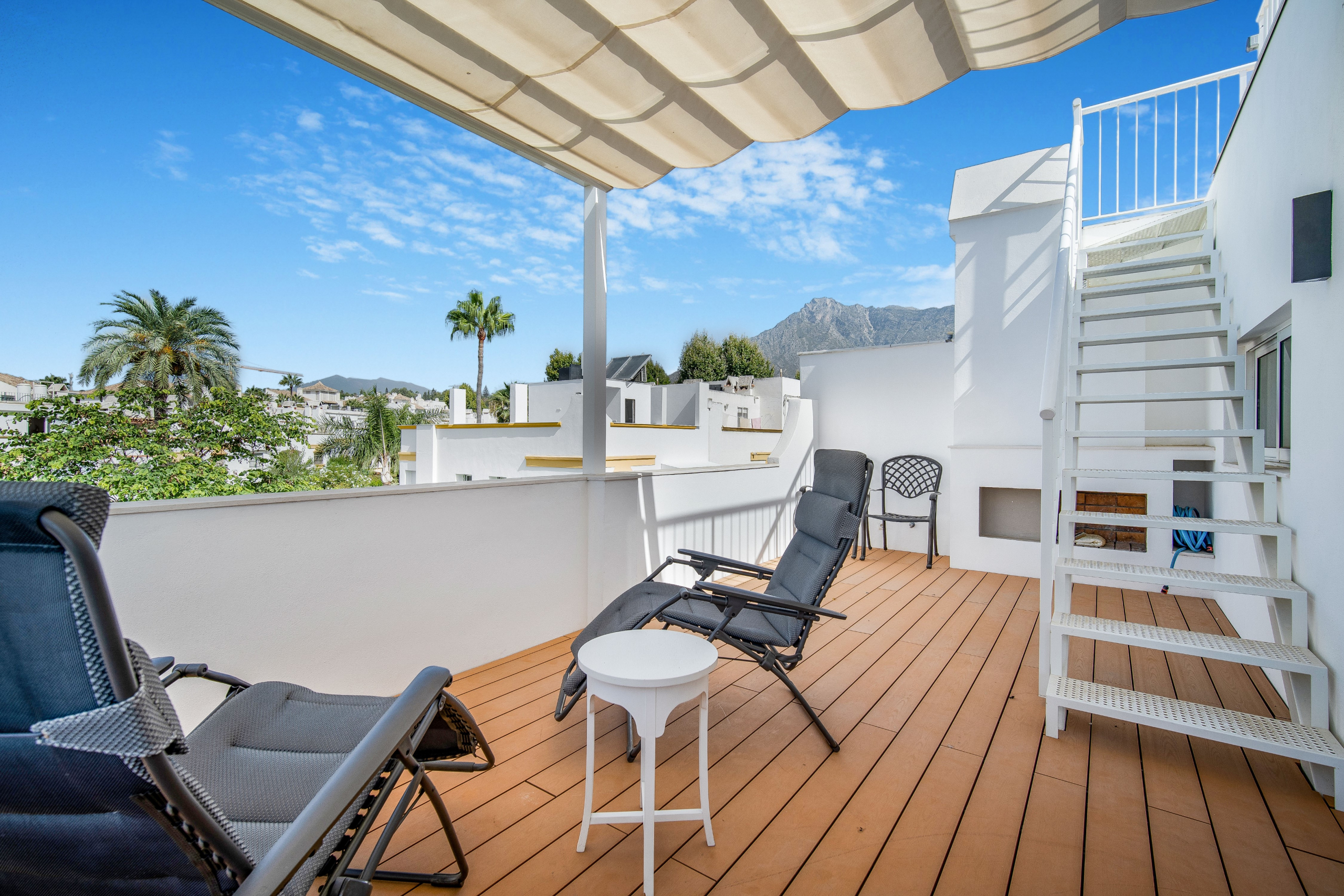 Frontline Beach Townhouse in Marbellamar, Marbella Golden Mile