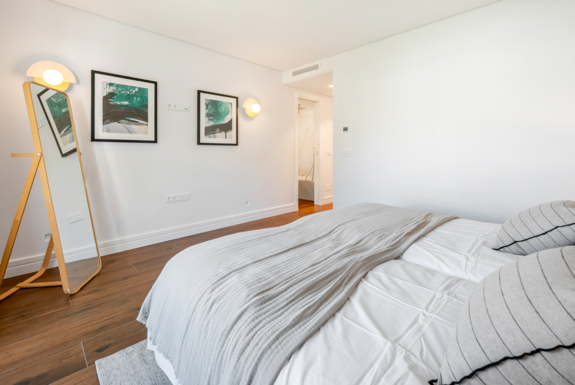 Elegant Apartment in Monte Paraíso, Marbella Golden Mile