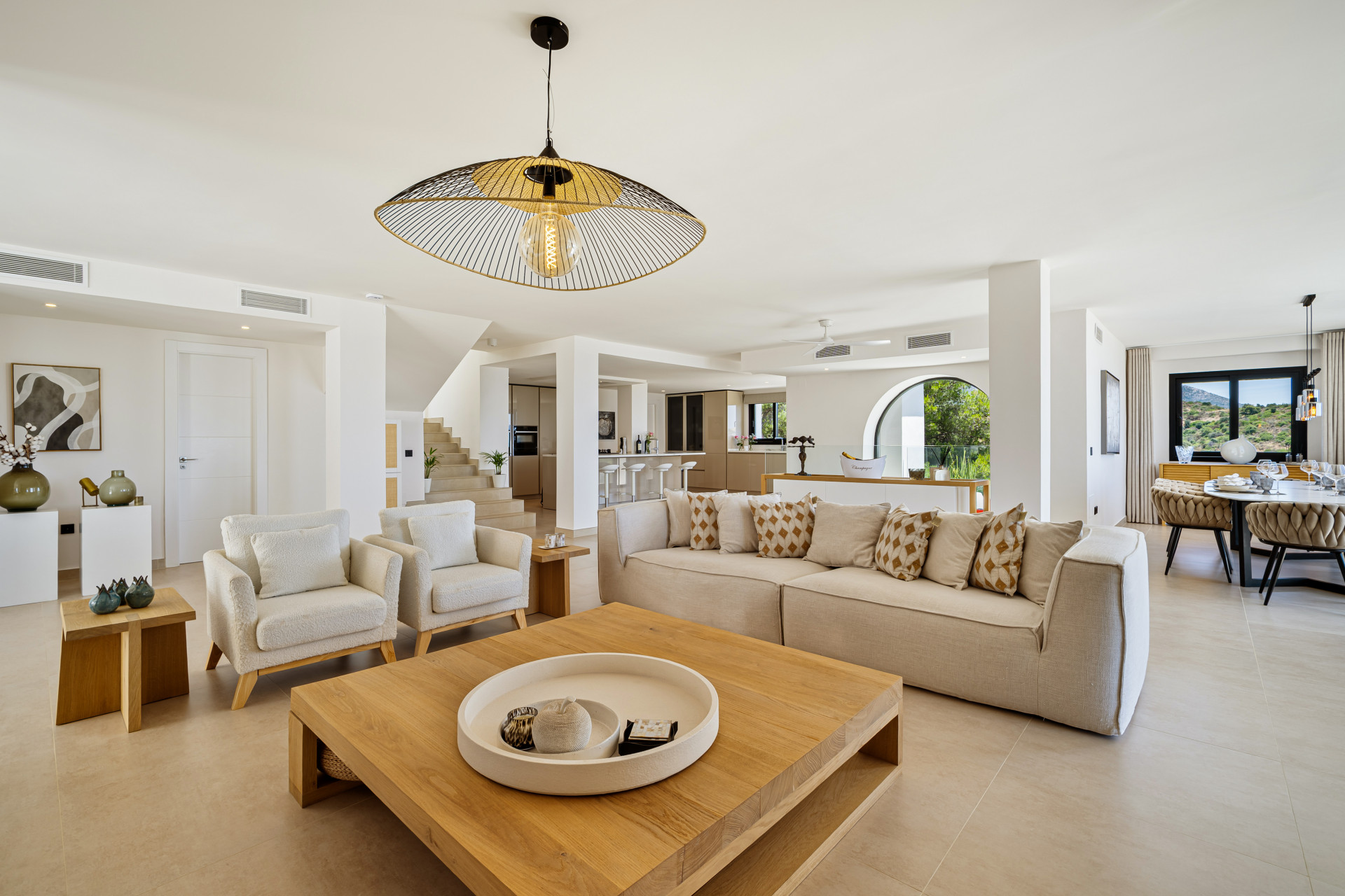 Mediterranean Villa in Las Lomas de Nueva Andalucía