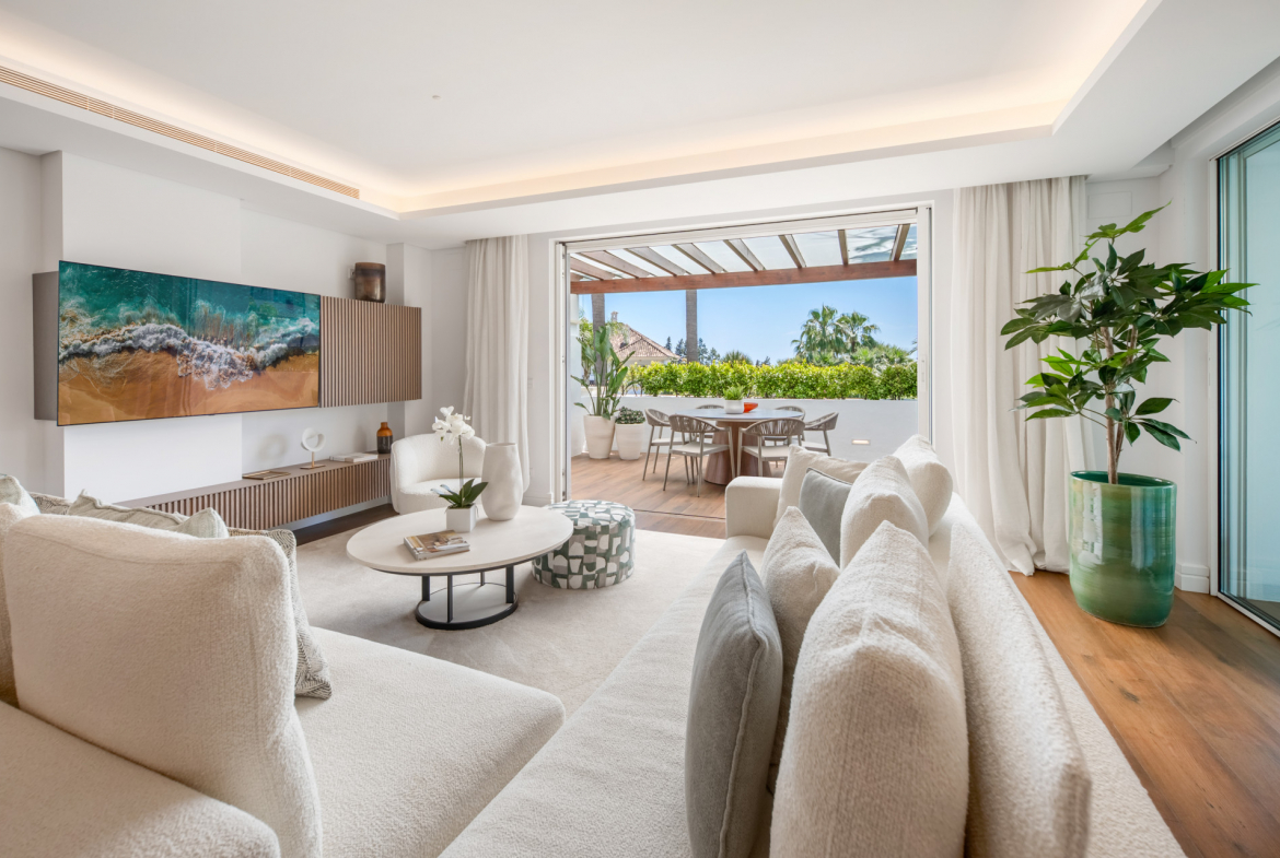 Elegant Apartment in Monte Paraíso, Marbella Golden Mile