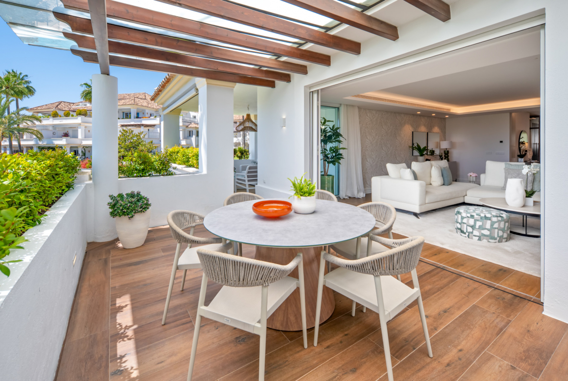 Elegant Apartment in Monte Paraíso, Marbella Golden Mile