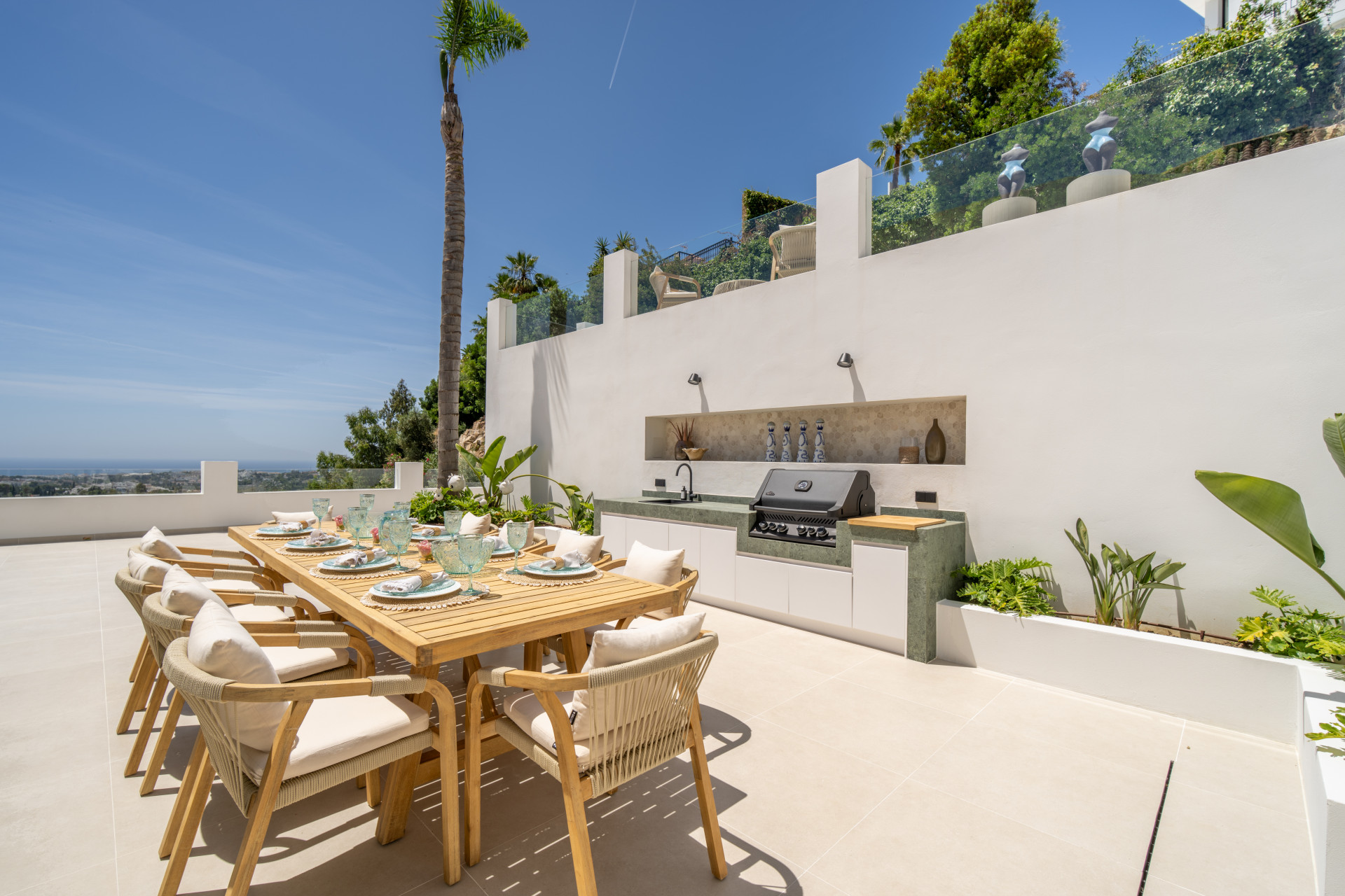 Mediterranean Villa in Las Lomas de Nueva Andalucía