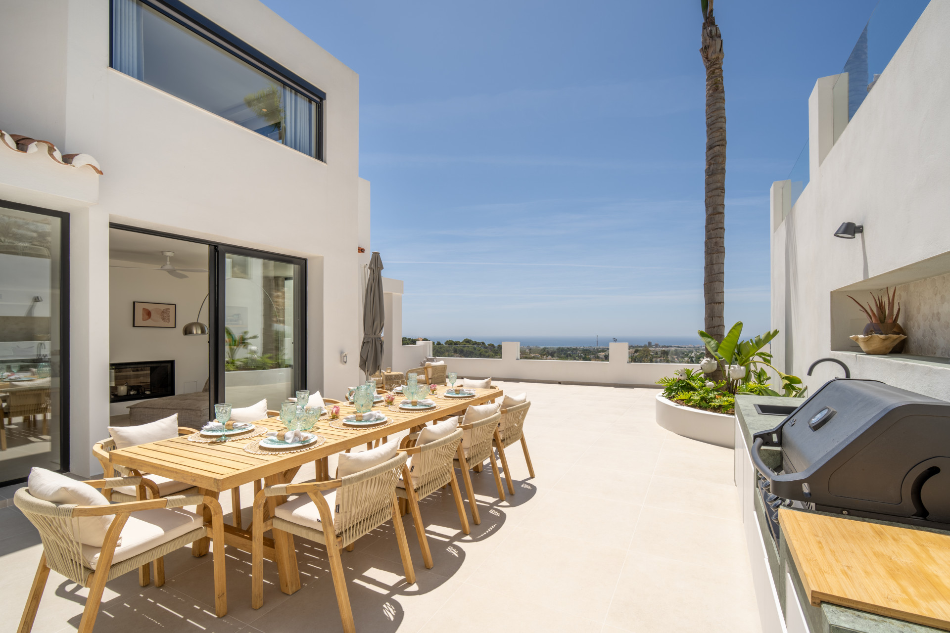 Mediterranean Villa in Las Lomas de Nueva Andalucía