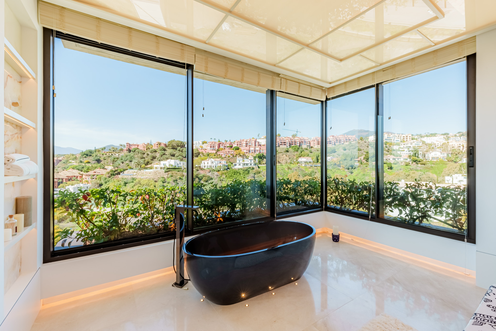 full (86) Contemporary Masterpiece with Panoramic Views in La Quinta