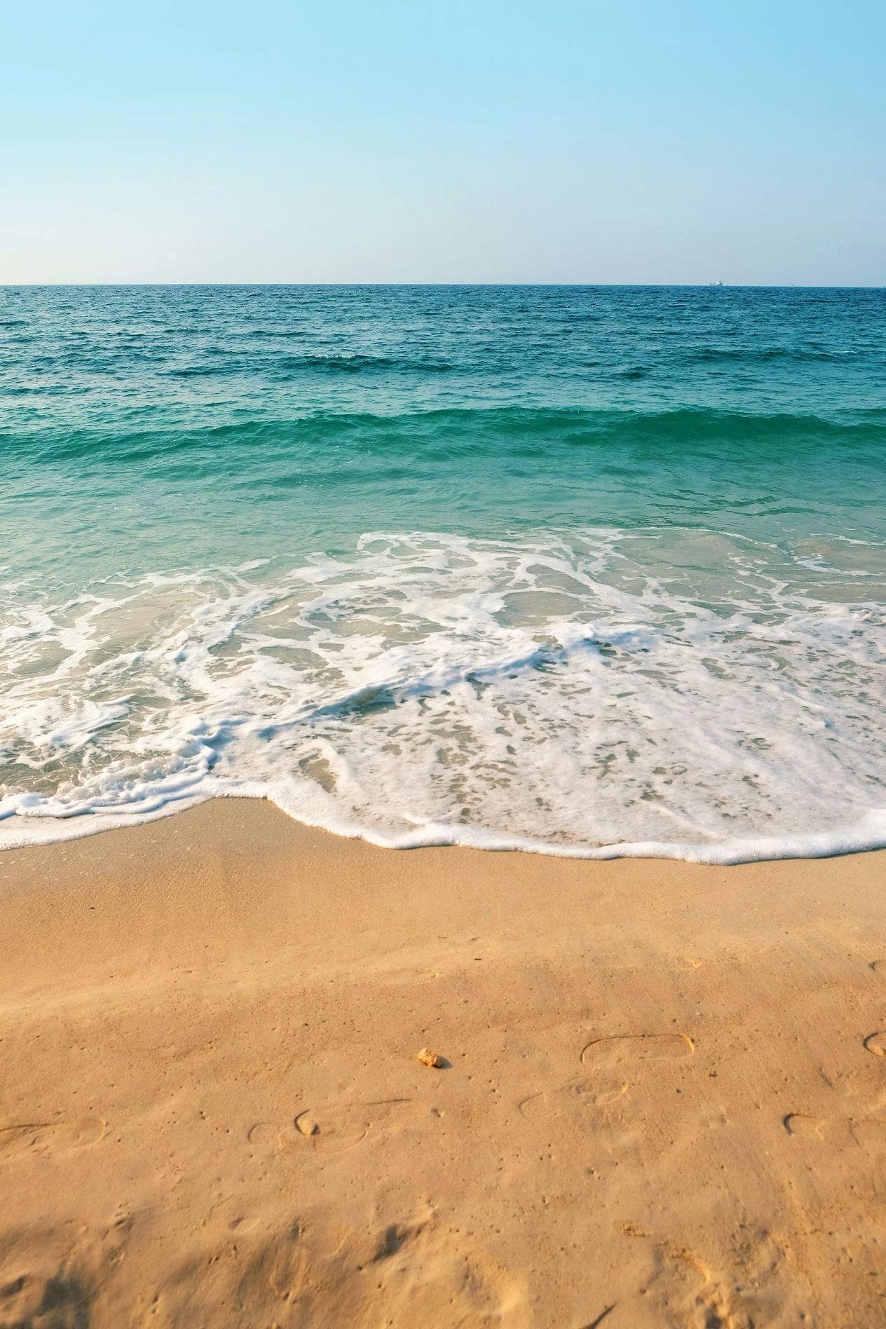 Marbella beachfront luxury lifestyle