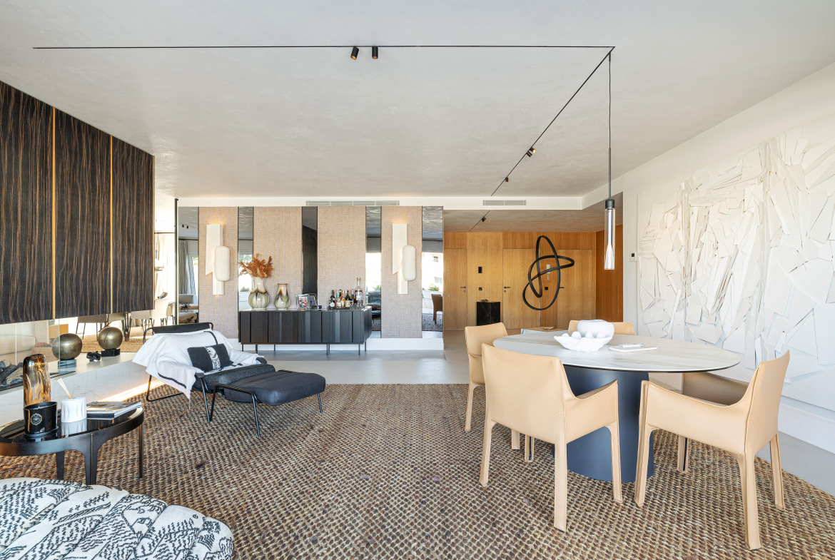 Luxury Duplex Penthouse with Sea Views Near Puerto Banús