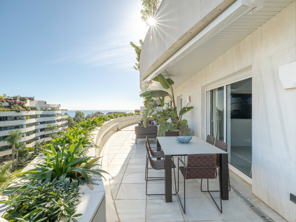 Luxury Duplex Penthouse with Sea Views Near Puerto Banús