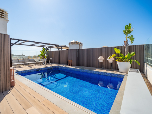 Luxury Duplex Penthouse with Sea Views Near Puerto Banús