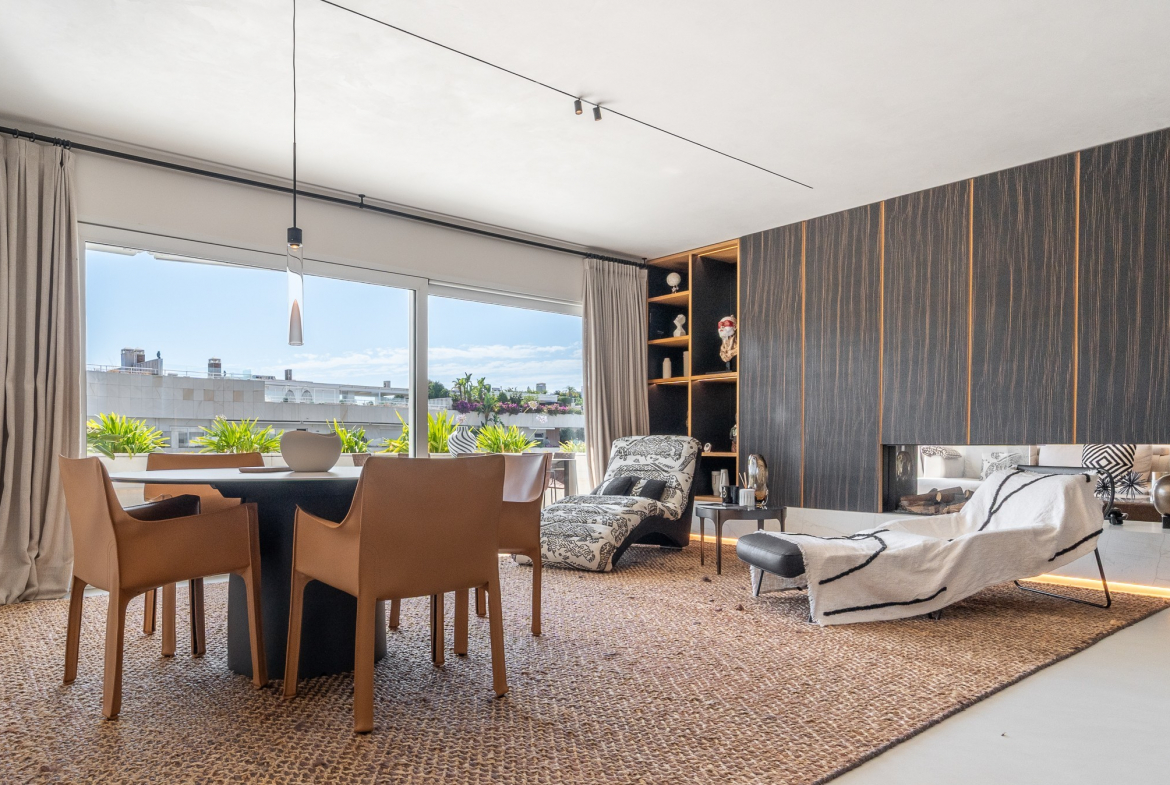Luxury Duplex Penthouse with Sea Views Near Puerto Banús