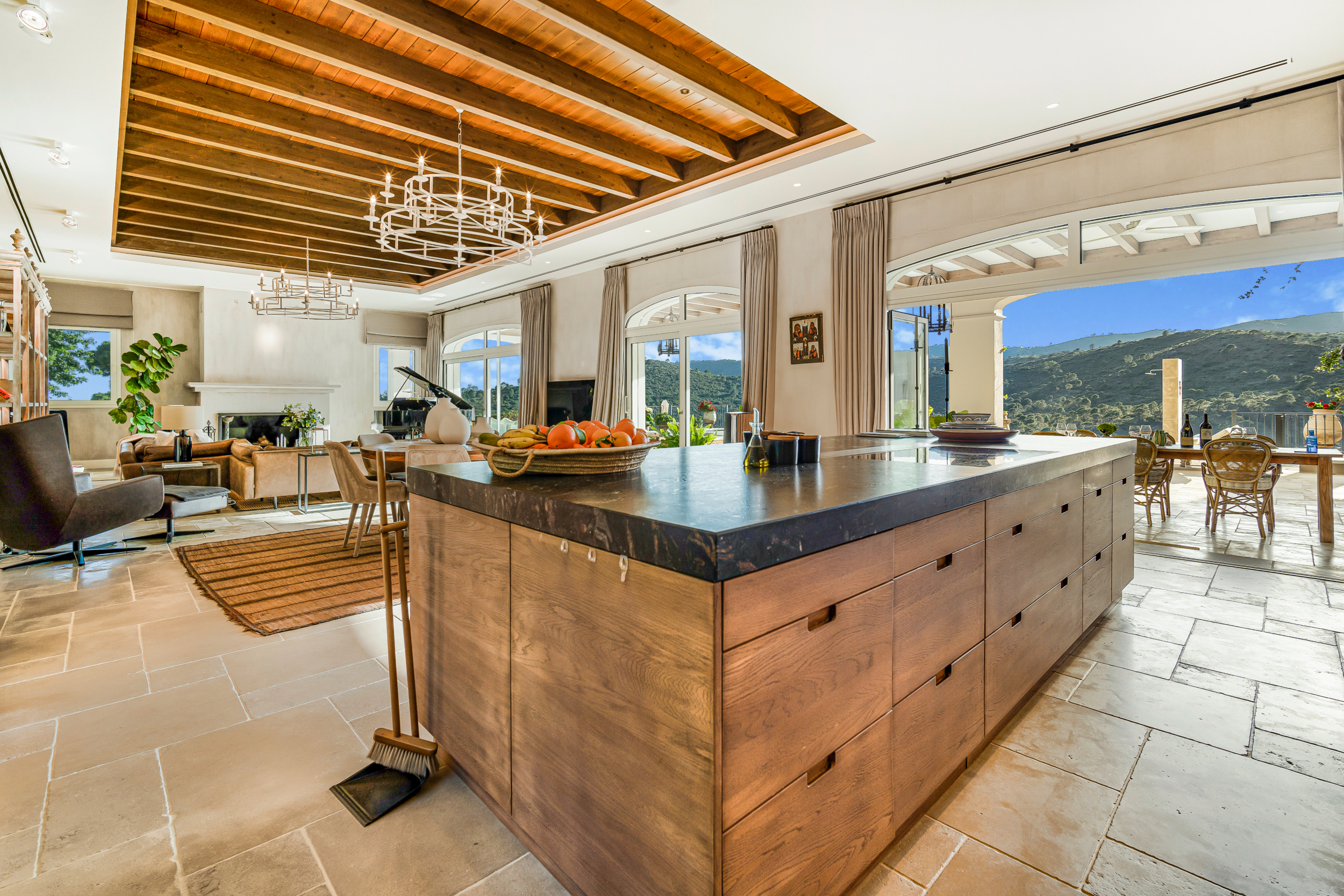 ml-531125-10 Nature-Edge Villa in Monte Mayor, Benahavís