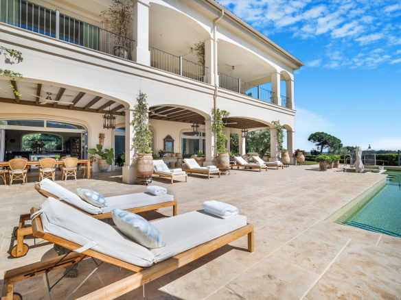 Nature-Edge Villa in Monte Mayor, Benahavís