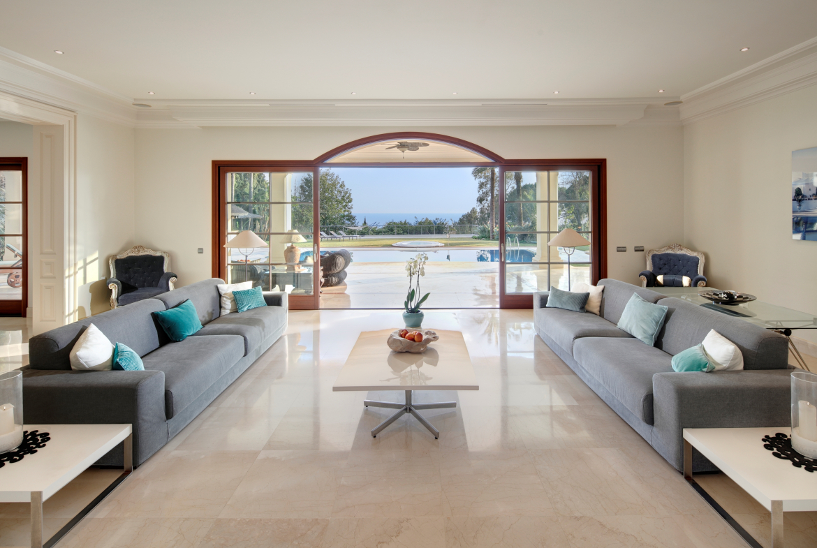 Luxury Villa with Sea Views on Marbella’s Golden Mile