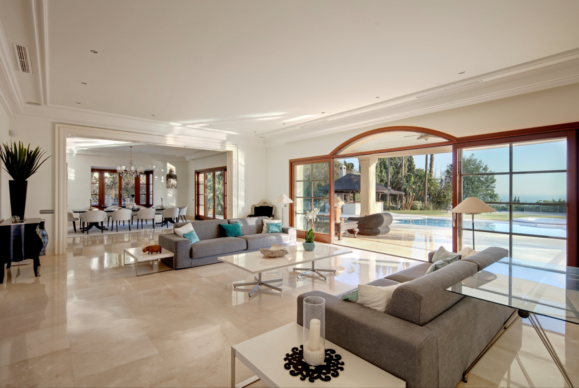 Luxury Villa with Sea Views on Marbella’s Golden Mile