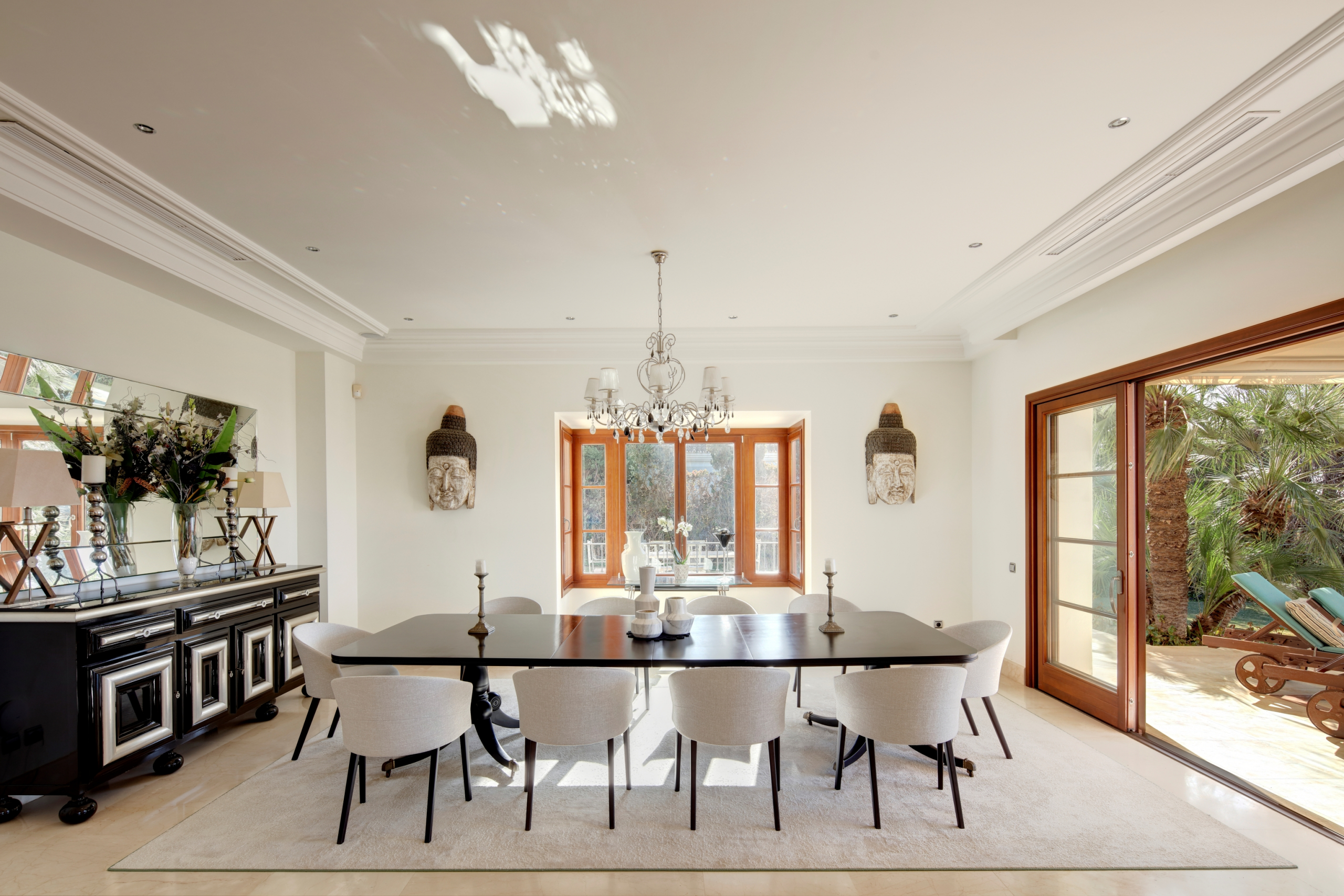 Luxury Villa with Sea Views on Marbella’s Golden Mile