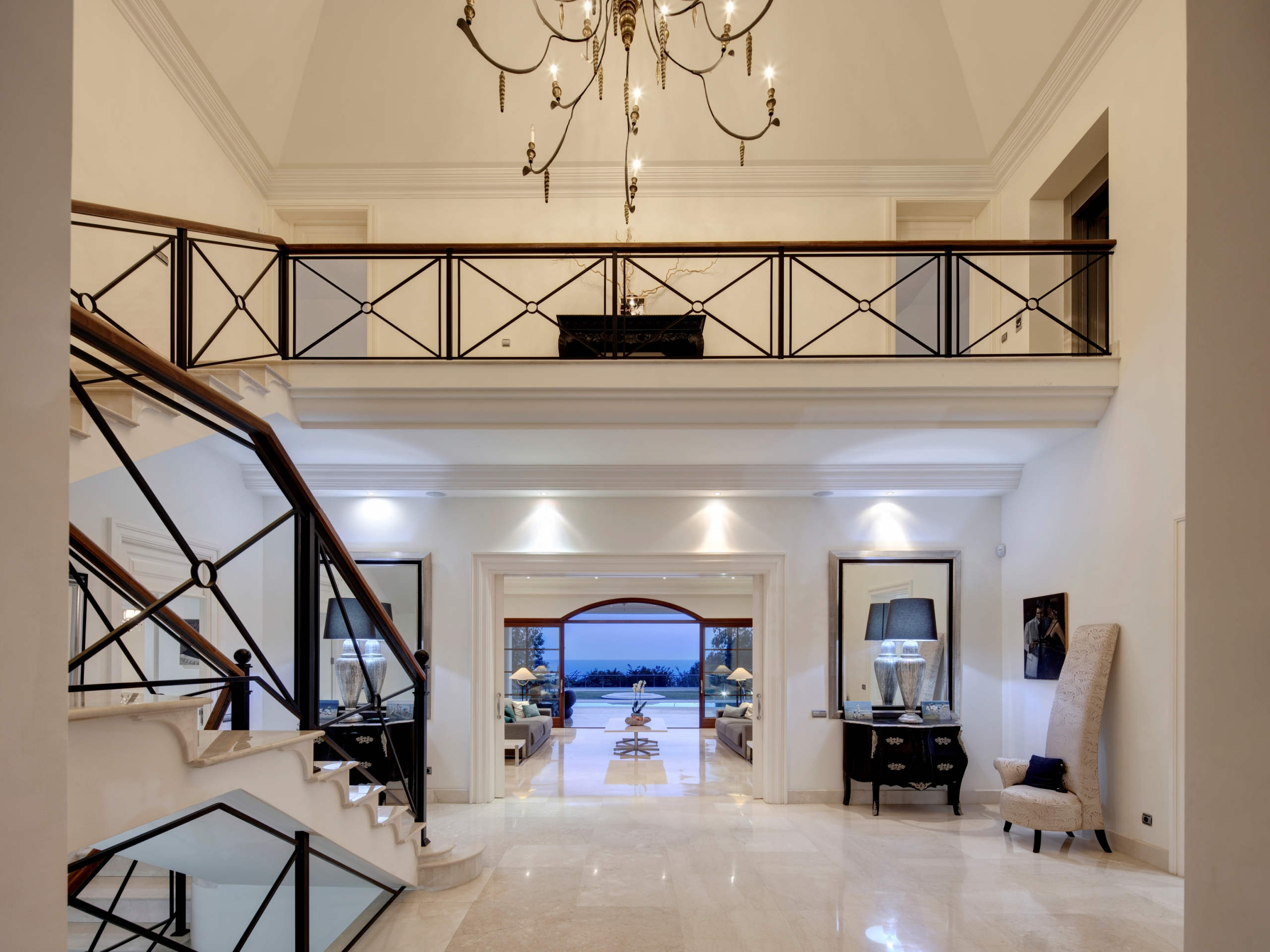 Luxury Villa with Sea Views on Marbella’s Golden Mile