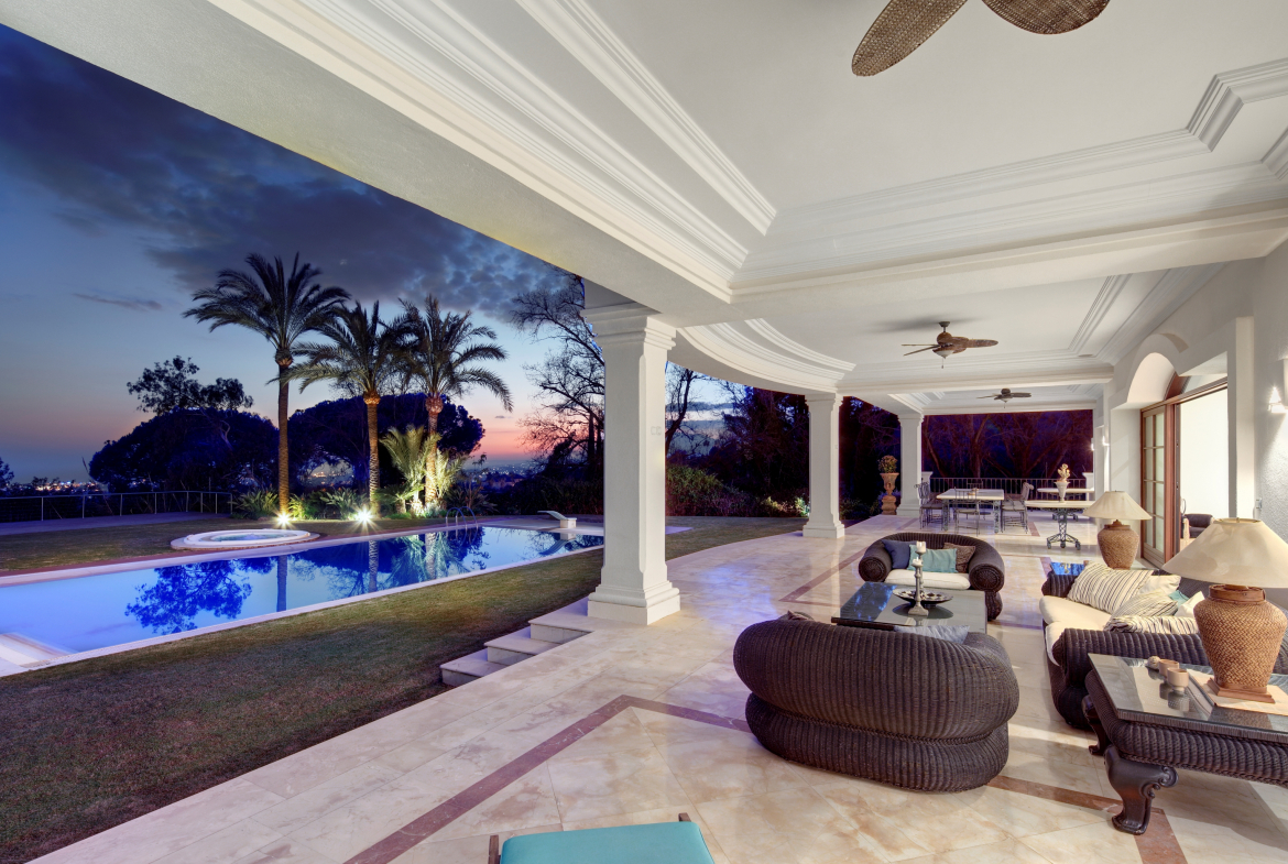 Luxury Villa with Sea Views on Marbella’s Golden Mile