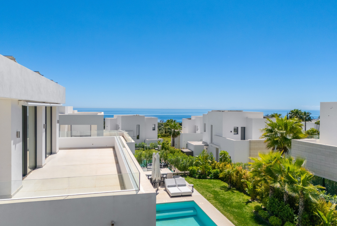 Luxury Contemporary Villa in La Finca de Marbella