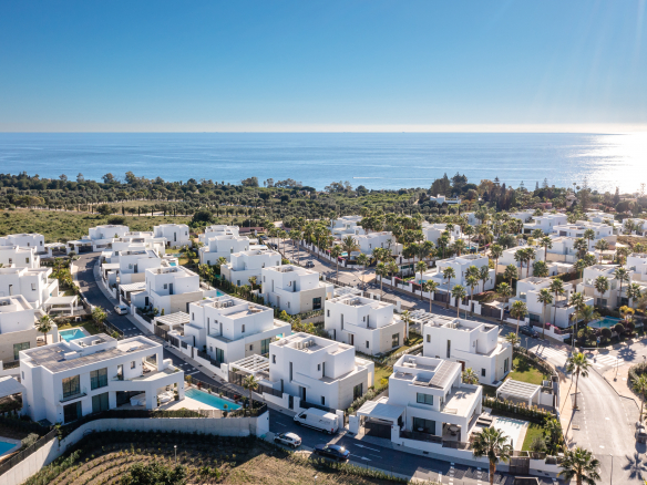 Luxury Contemporary Villa in La Finca de Marbella