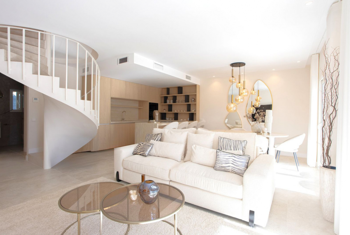Nueva Andalucia Marbella penthouse 4 Bedrooms