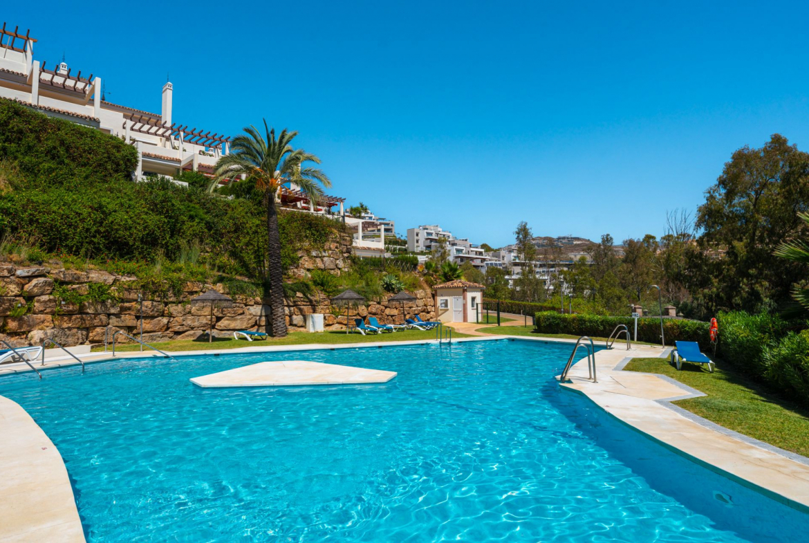 Nueva Andalucia Marbella apartment 3 Bedrooms