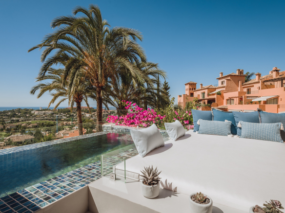 Nueva Andalucia Marbella penthouse 3 Bedrooms