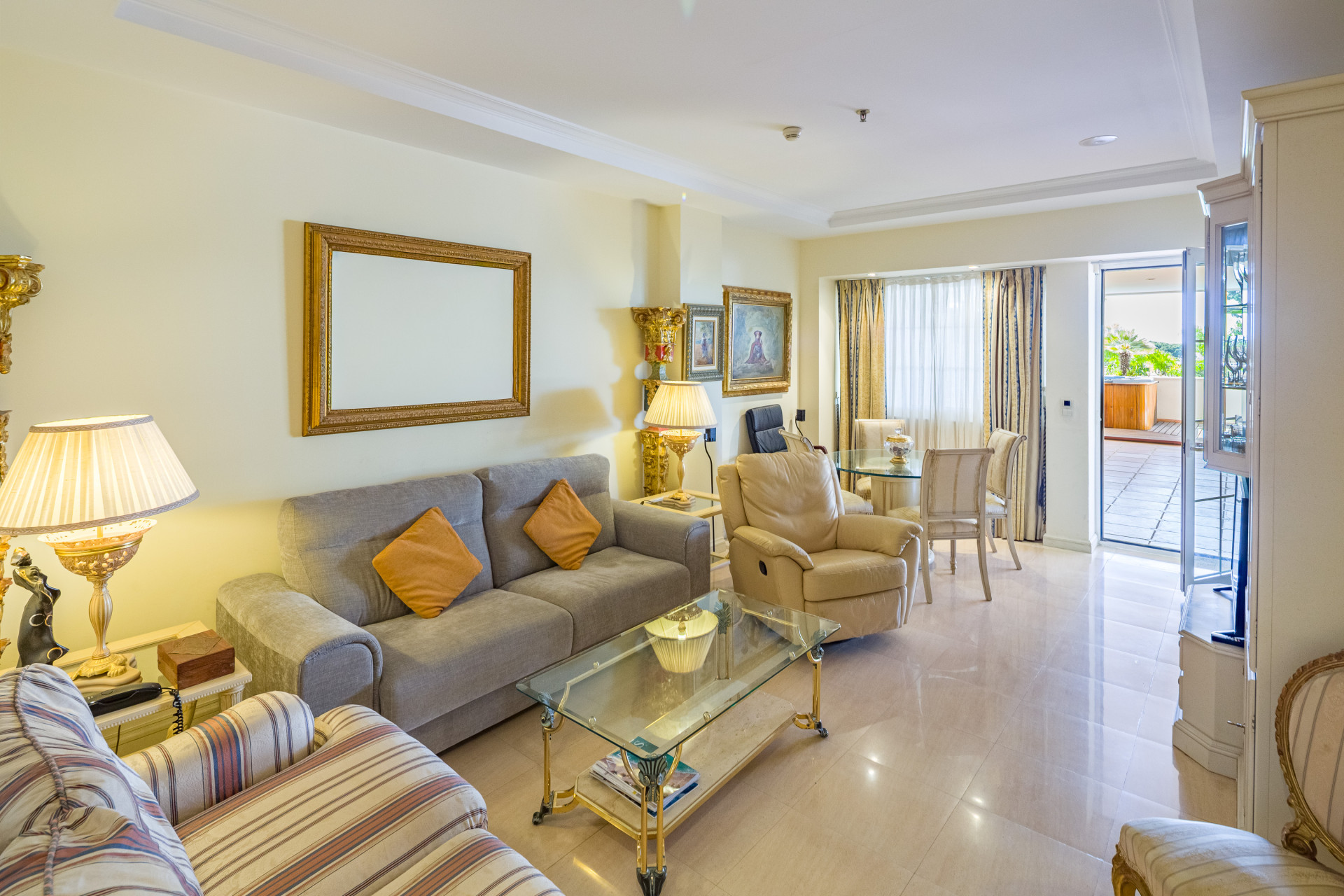 luxo-estate-1 Marbella Golden Mile Marbella apartment 2 Bedrooms