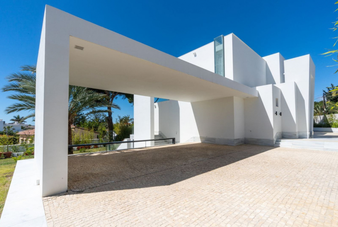 Marbesa Marbella villa 6 Bedrooms