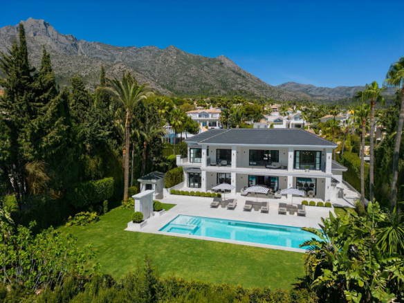 Sierra Blanca Marbella villa 6 Bedrooms