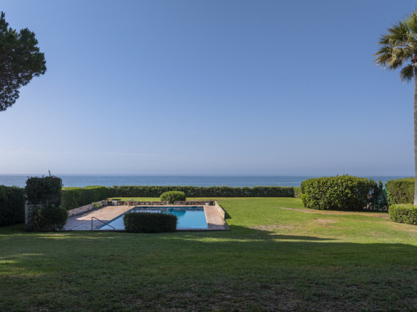 Estepona villa 5 Bedrooms