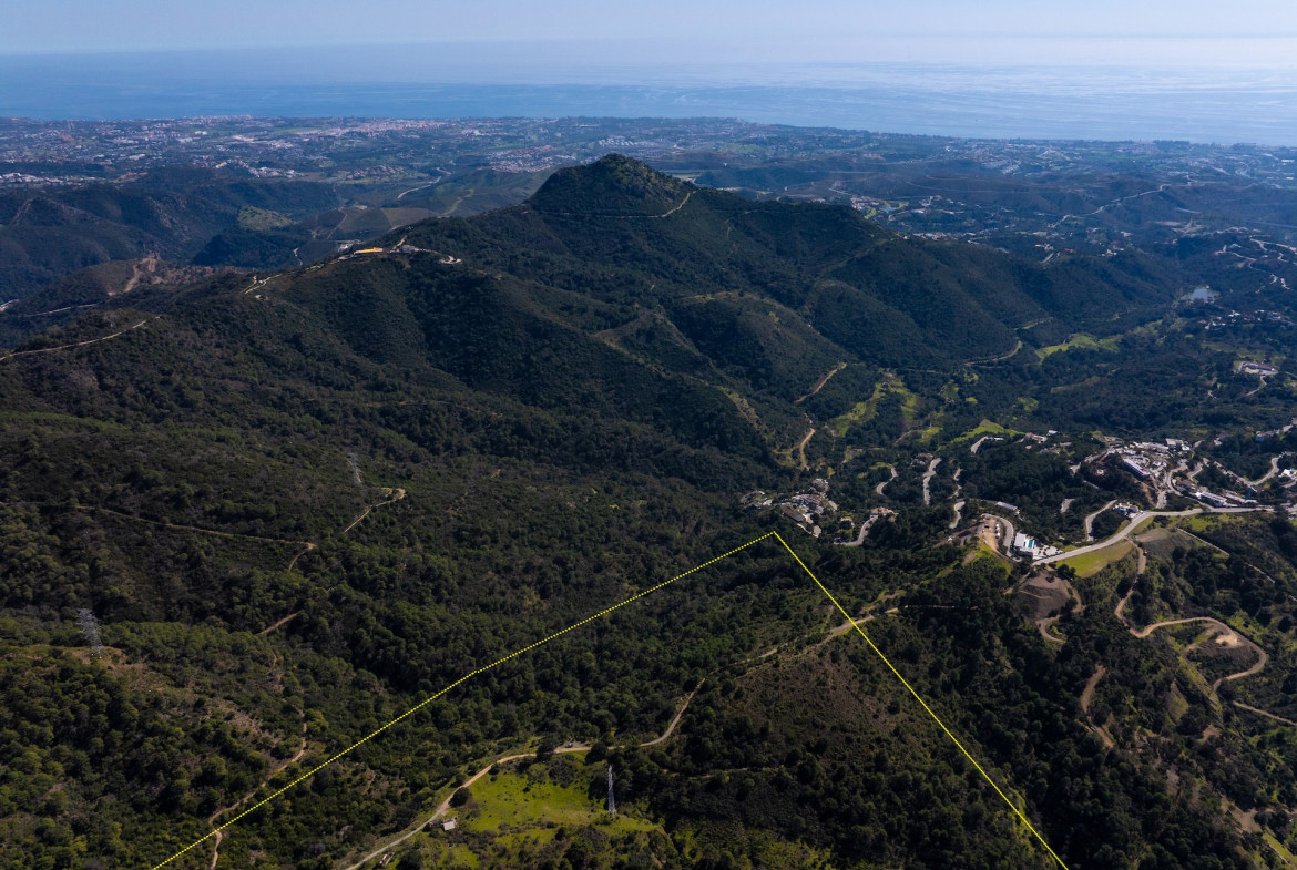 Monte Mayor Benahavis plot  Bedrooms