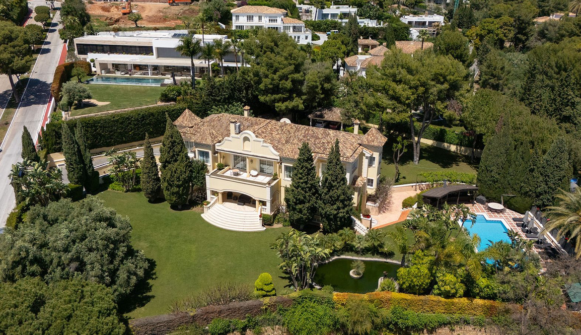 Sierra Blanca Marbella villa 6 Bedrooms