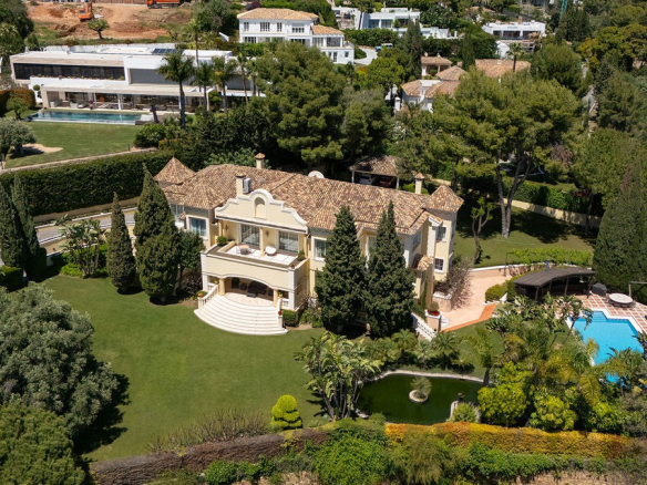Sierra Blanca Marbella villa 6 Bedrooms